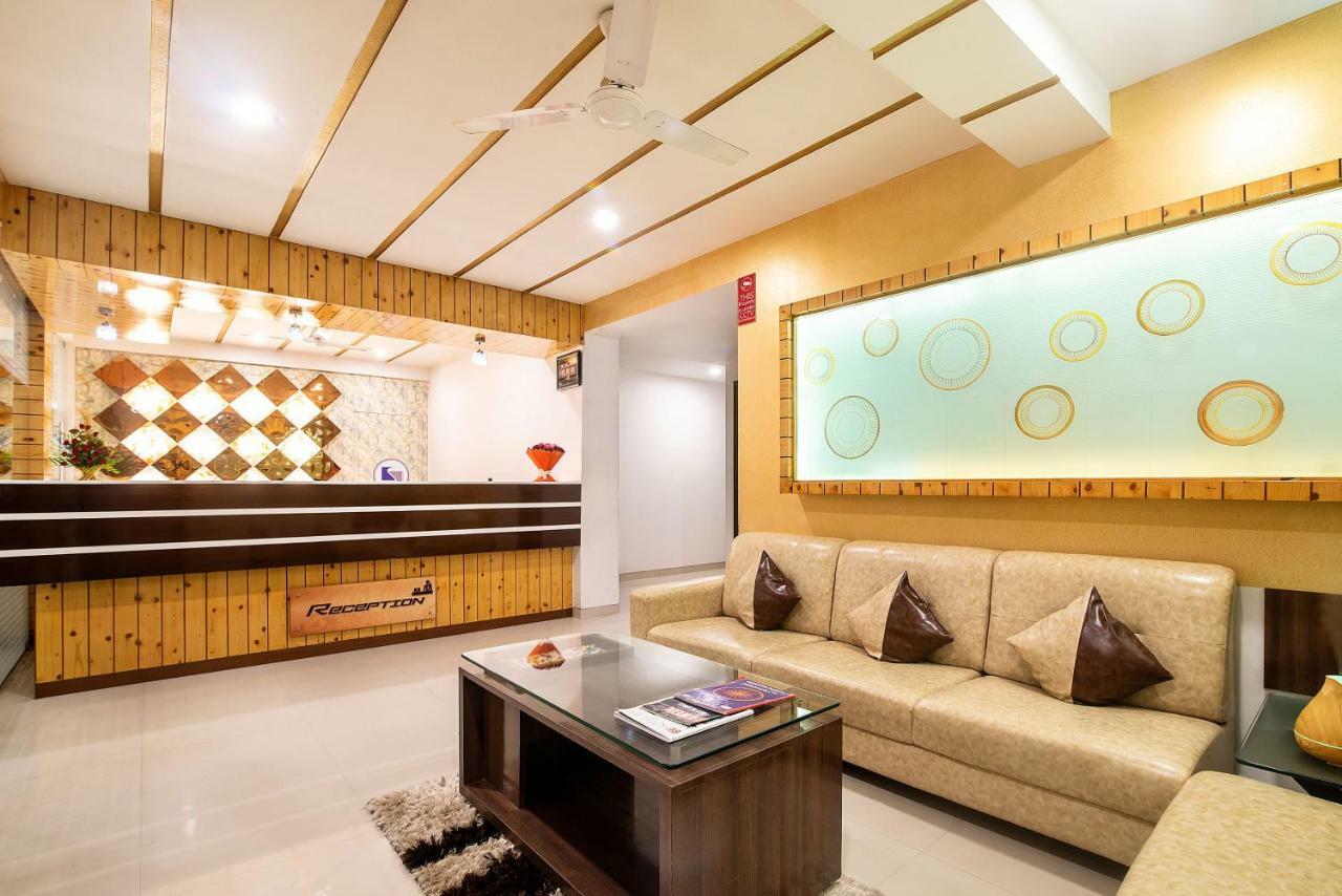 Hotel Sheetal Plaza 苏拉特 外观 照片